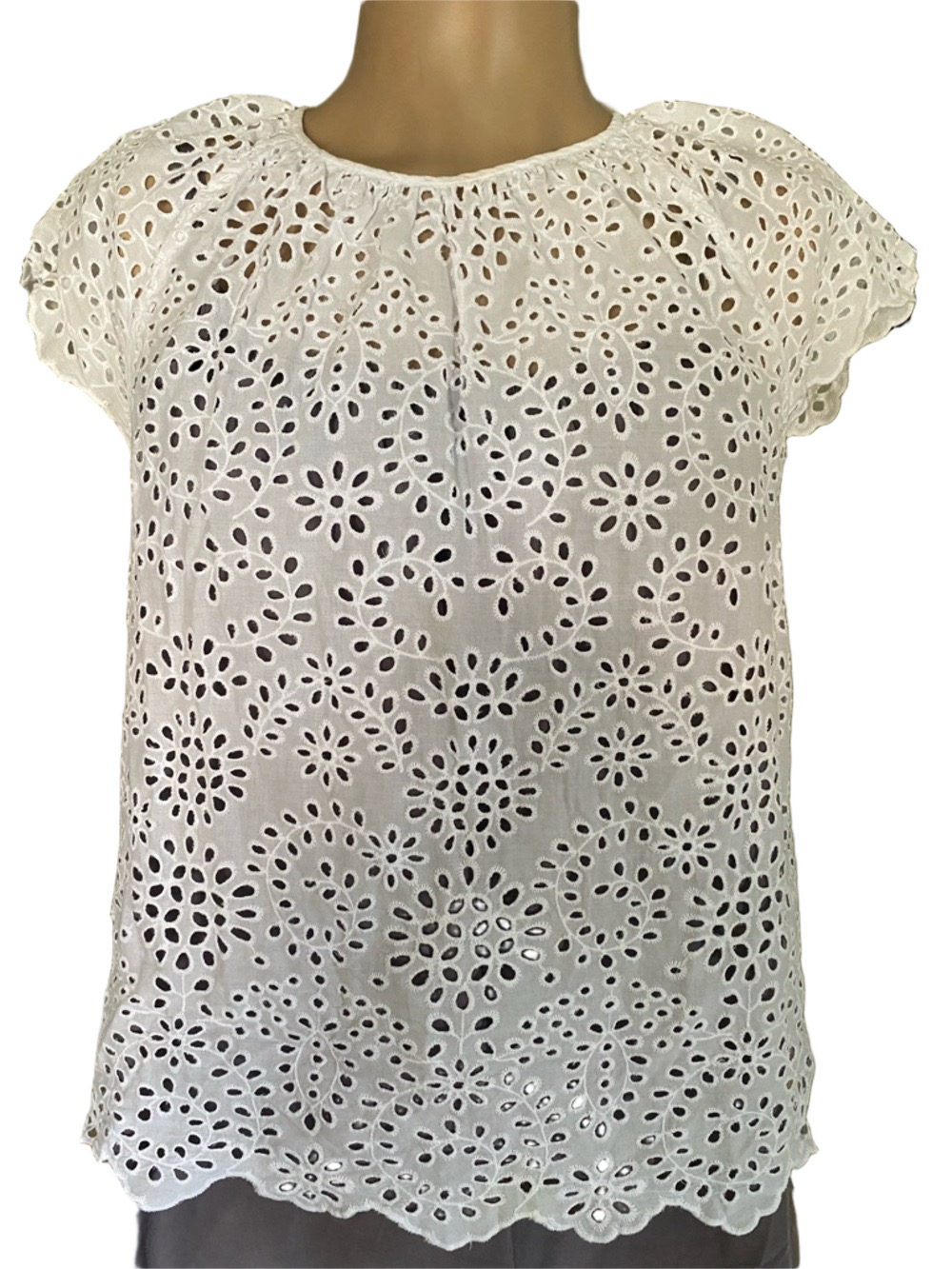 Banana Republic White Eyelet Peasant Blouse